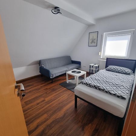 1-2 Personen Zimmer In Kassel Esterno foto