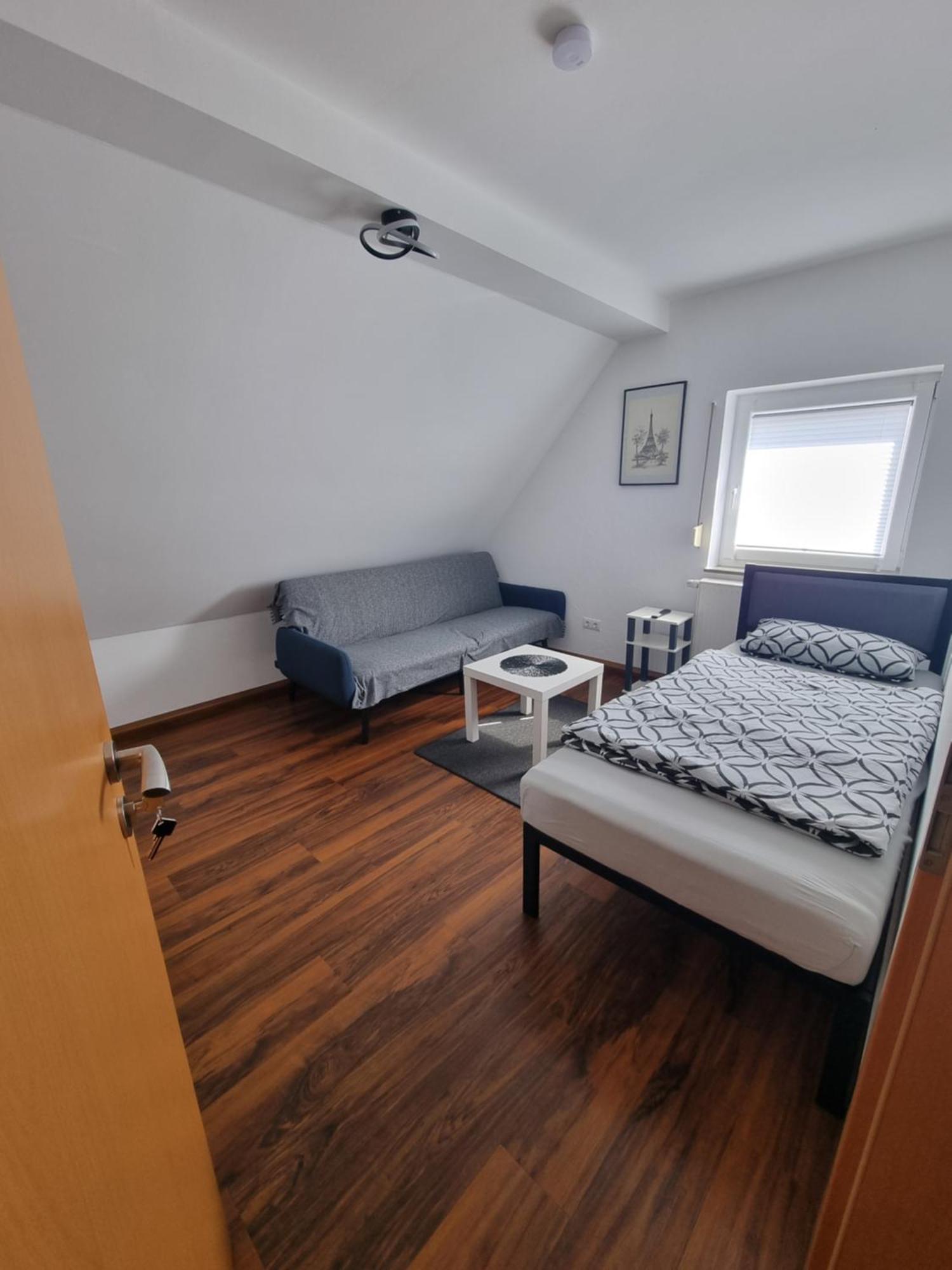 1-2 Personen Zimmer In Kassel Esterno foto